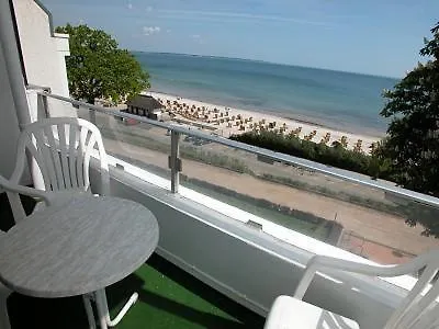 H5 57 - Hanseat - Seeblick * Scharbeutz