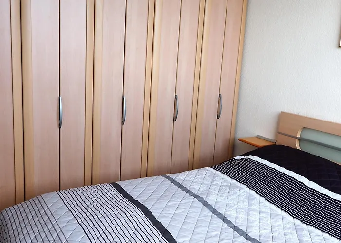 H5 57 - Hanseat - Seeblick * Scharbeutz